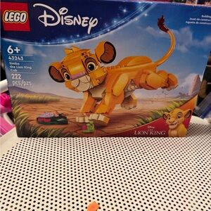 LEGO Disney Lion King Simba Set - Orange and Tan